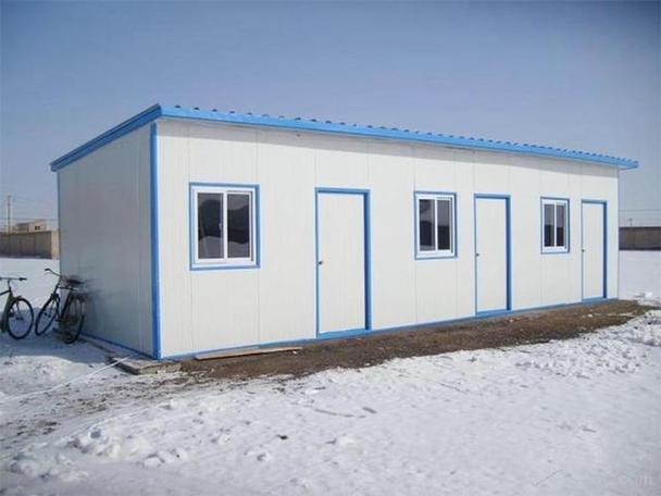 回顧城市農(nóng)村都拆除彩鋼瓦房這種新型建筑材料存在哪些弊端