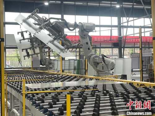 聚焦中國高質量發(fā)展 中國 千年鹽都 自貢的轉型之路 從制鹽到造無人機 做新材料