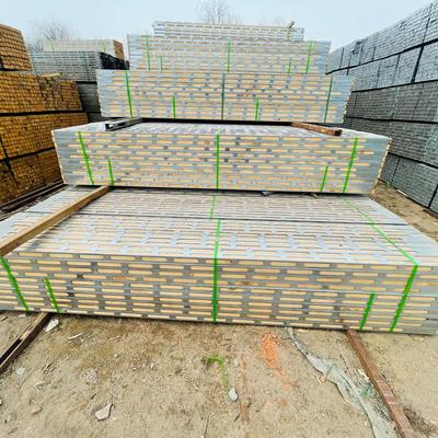 建筑工地鋼包木新型建材 50*50 50*70鋼木龍骨 鋼背楞加固 替代建筑木方使用 節省工程成本